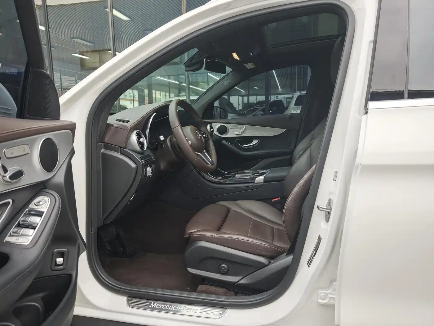 Mercedes-Benz GLC 2022 Facelift III GLC 260 L 4MATIC Dynamic фото 11