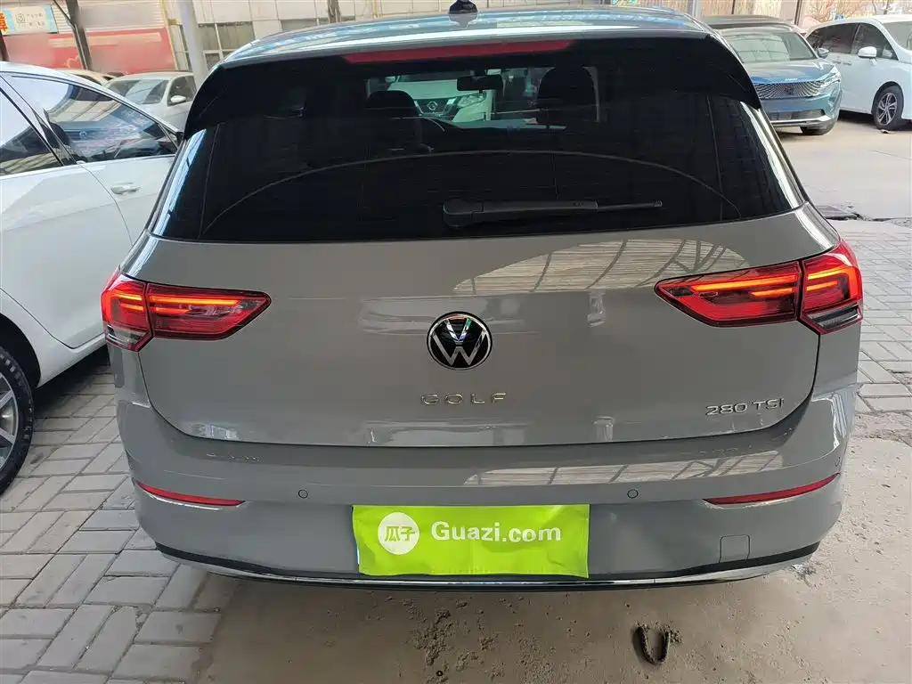Volkswagen Golf 2023 Facelift 280TSI DSG Pro фото 22