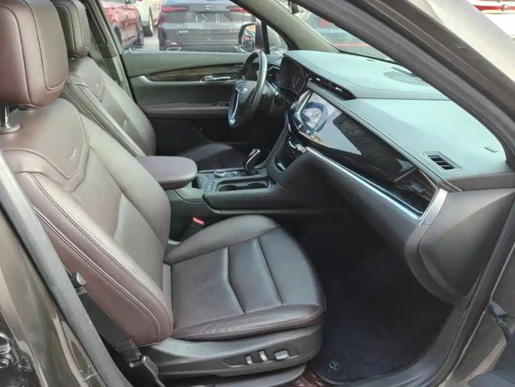 Cadillac XT6 2019 2020 28T 7-Seater Luxury Model