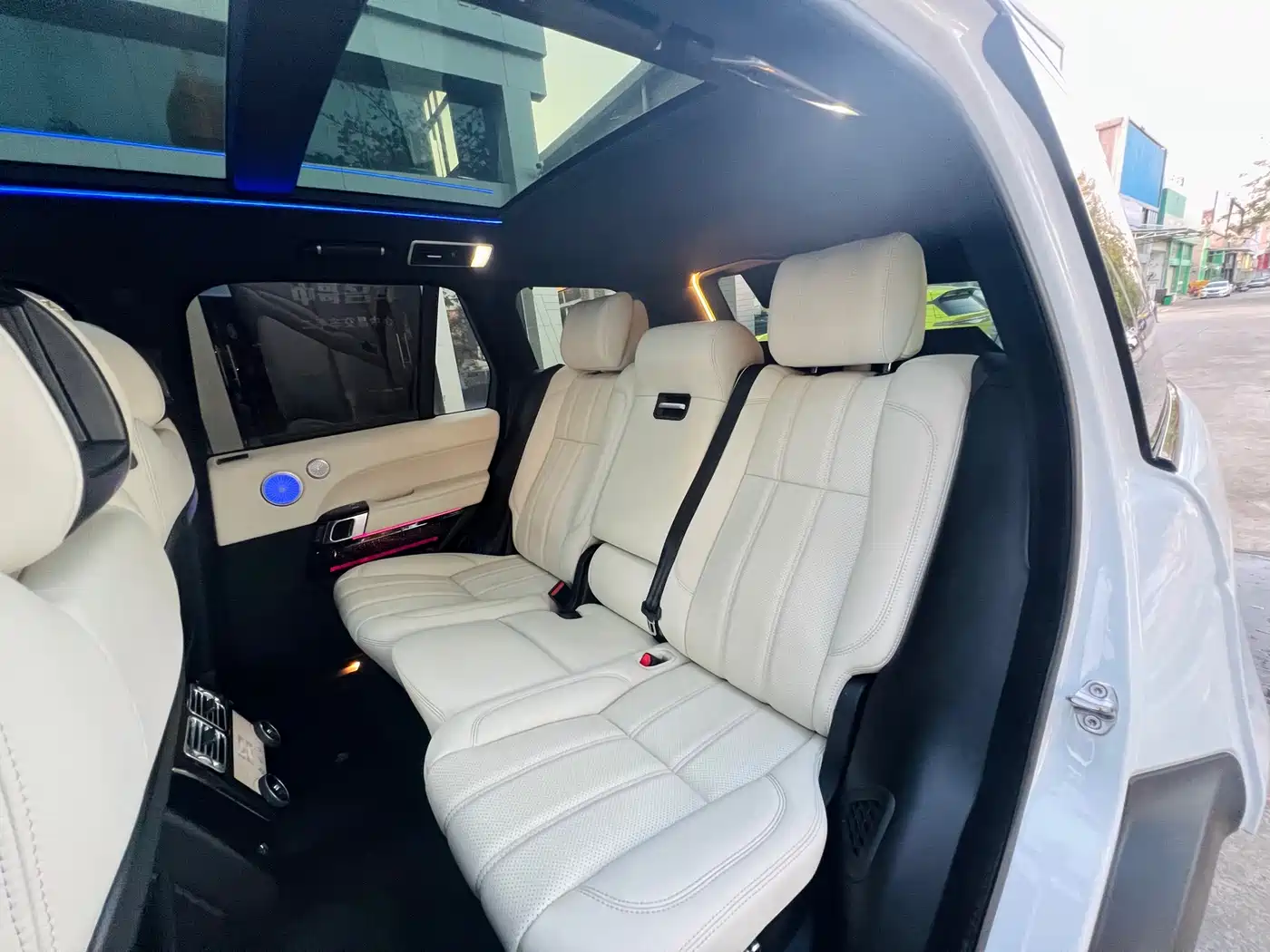 Фото 21 - Land Rover Range Rover