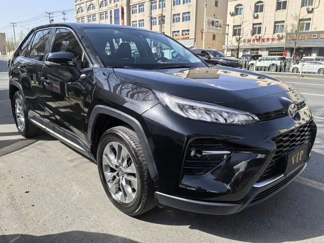 Toyota Wildlander 2022 2.0L CVT FWD Luxury Edition фото 3