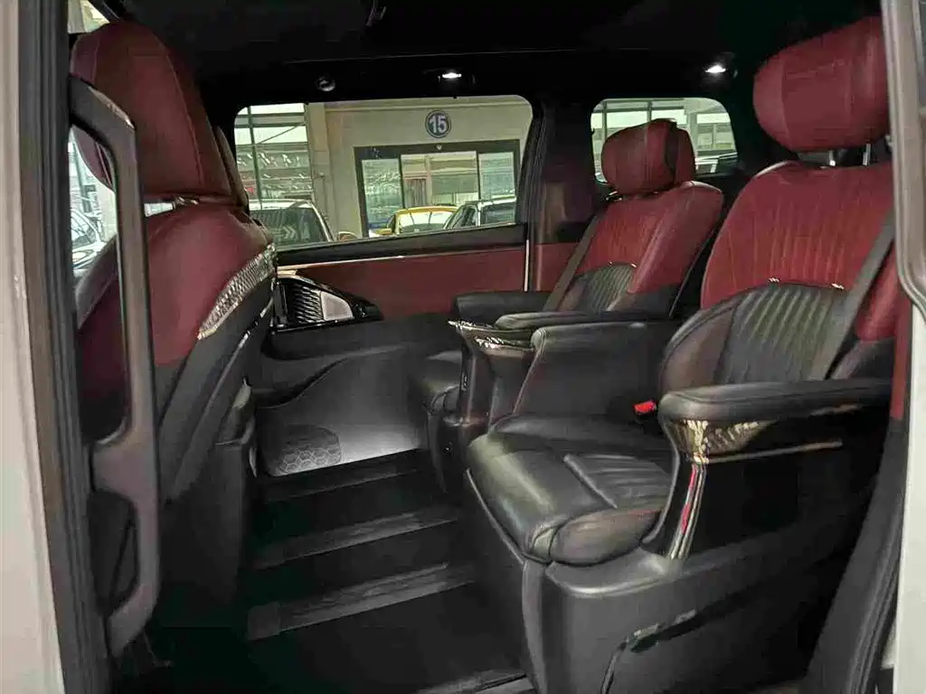 GAC Trumpchi Trumpchi M8 2023 Master Series Dual Hybrid Flagship Edition фото 12