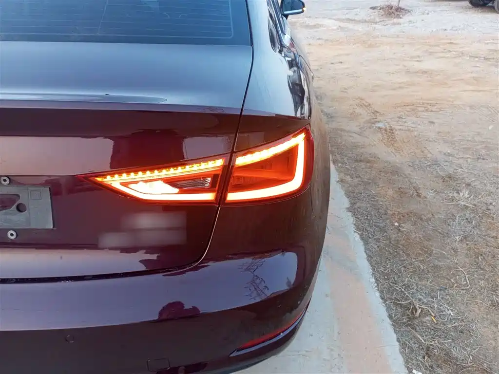 Audi A3 2015 Limousine 40 TFSI Automatic Comfort фото 24