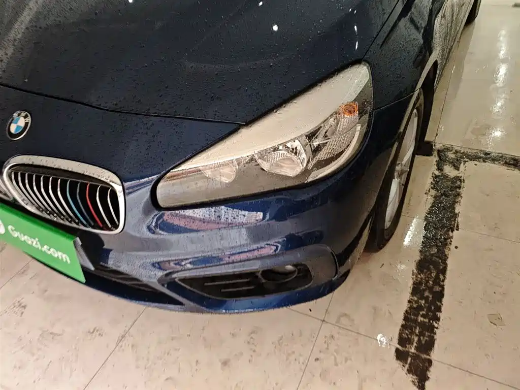 BMW 2 Series Touring 2016 218i Fashion Model фото 16