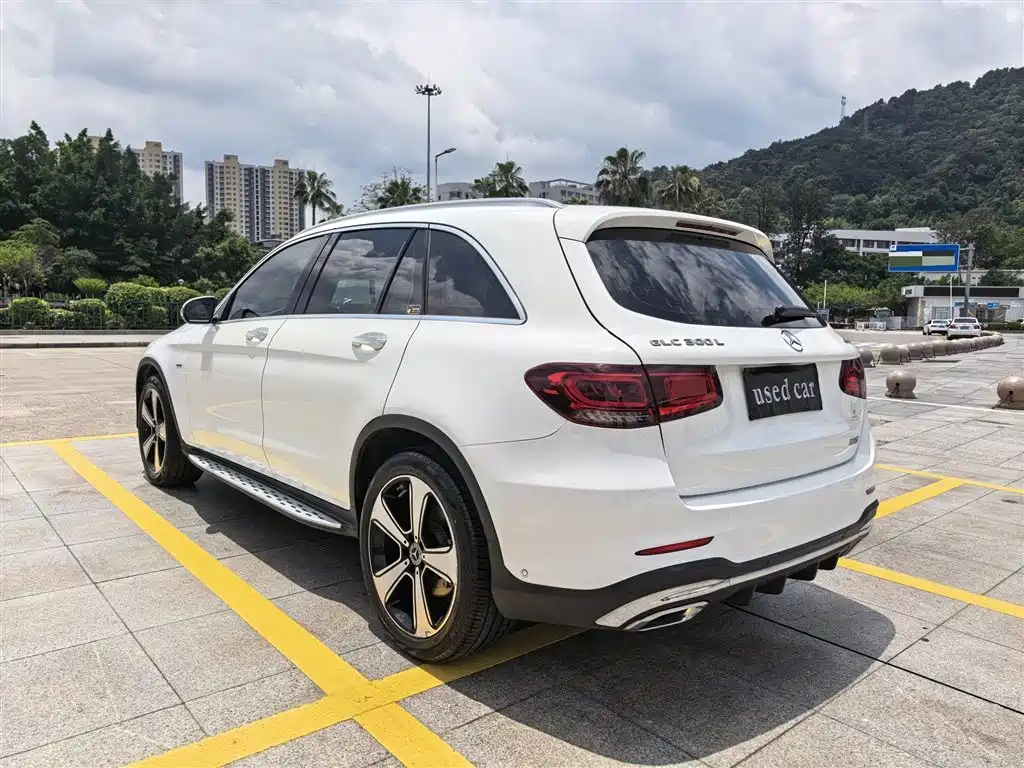 Mercedes-Benz GLC 2022 GLC 300 L 4MATIC Dynamic Collector's Edition фото 4