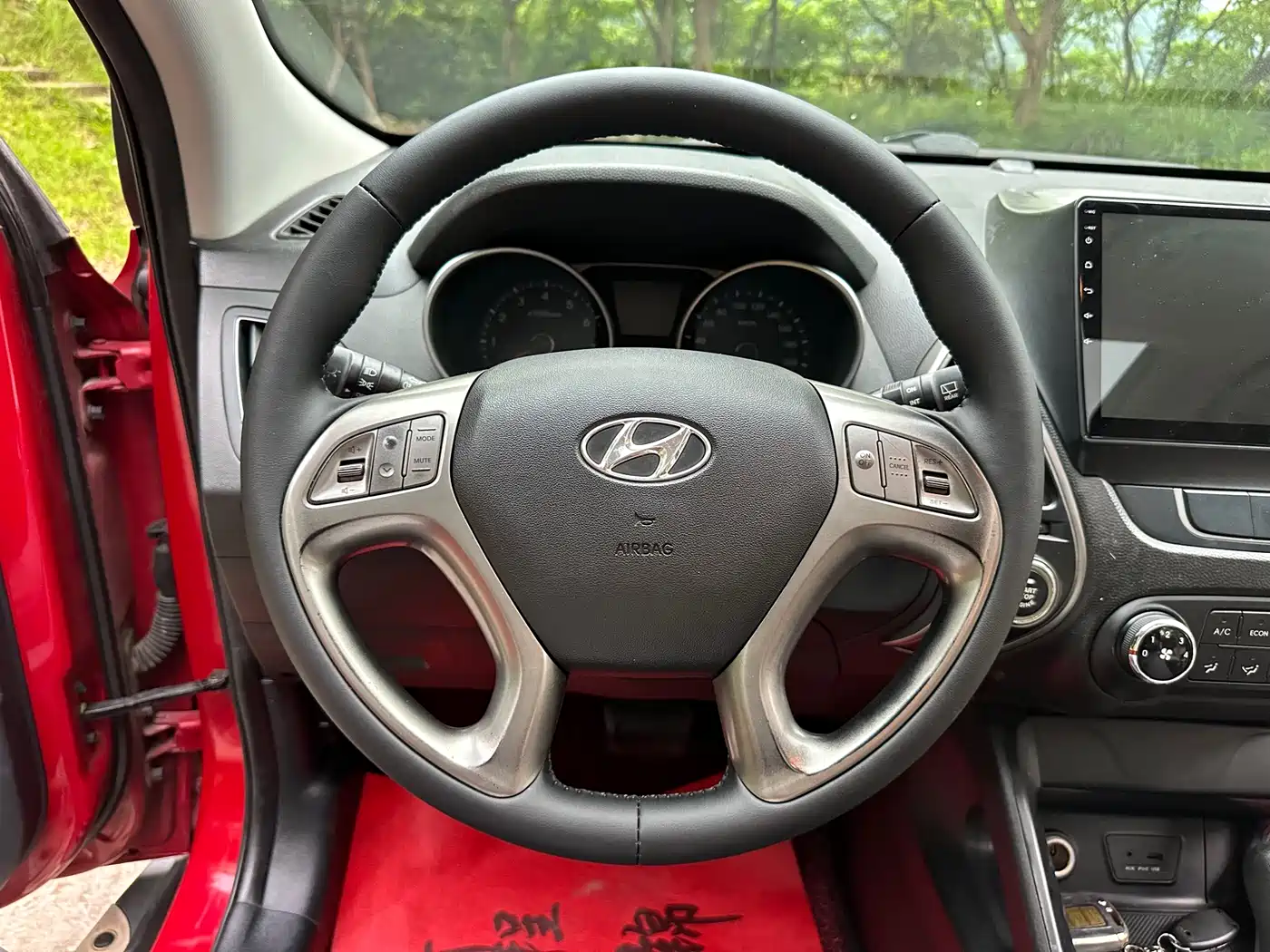 Hyundai Beijing Hyundai ix35 2013 2.0L Automatic 2WD Comfort GL China IV фото 18