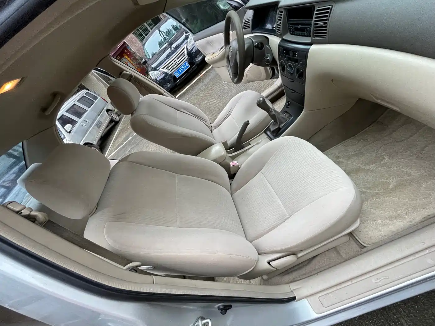 Toyota Corolla 2009 Model 1.6L Manual G Special Edition фото 17