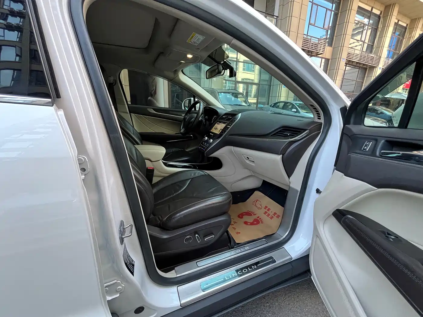 Lincoln MKC 2019 2019 2.0T 4WD Premium Elegance Edition China VI