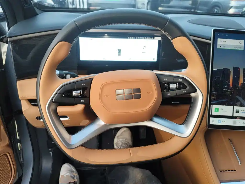 Geely Galaxy Galaxy L7 2025 EM-i 115km Explorer+ Edition фото 11