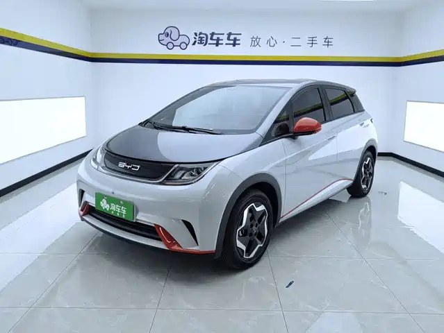 BYD Dolphin 2023