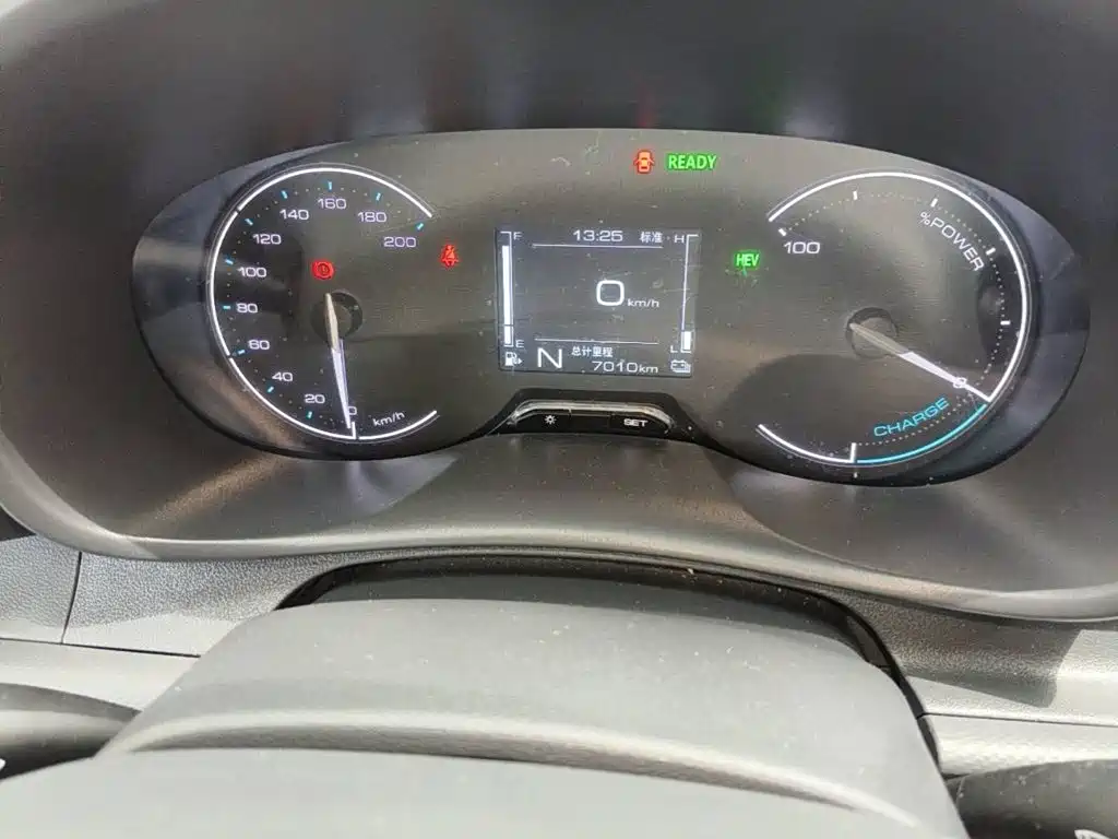 Фото 4 - Wuling Motors Wuling Hongguang New Energy