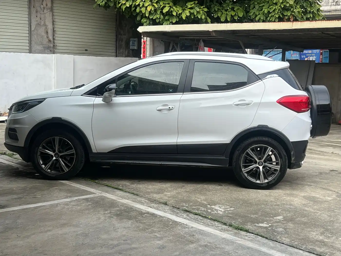 BYD Yuan New Energy 2019 EV535 High Energy Navigation Edition фото 8