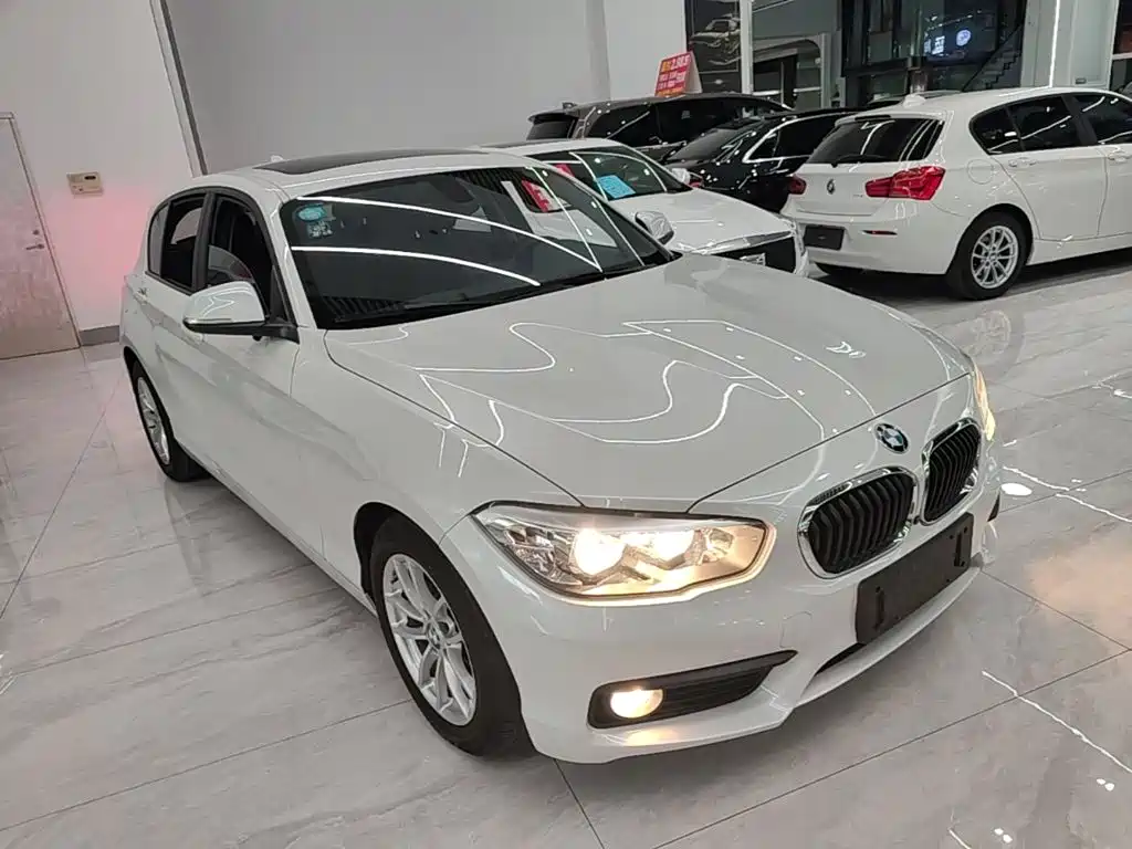 BMW 1 Series (Import) 2020 2018 118i Leading