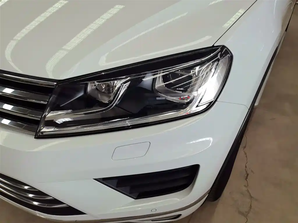 Volkswagen Touareg 2017 3.0TSI Explorer Edition фото 16