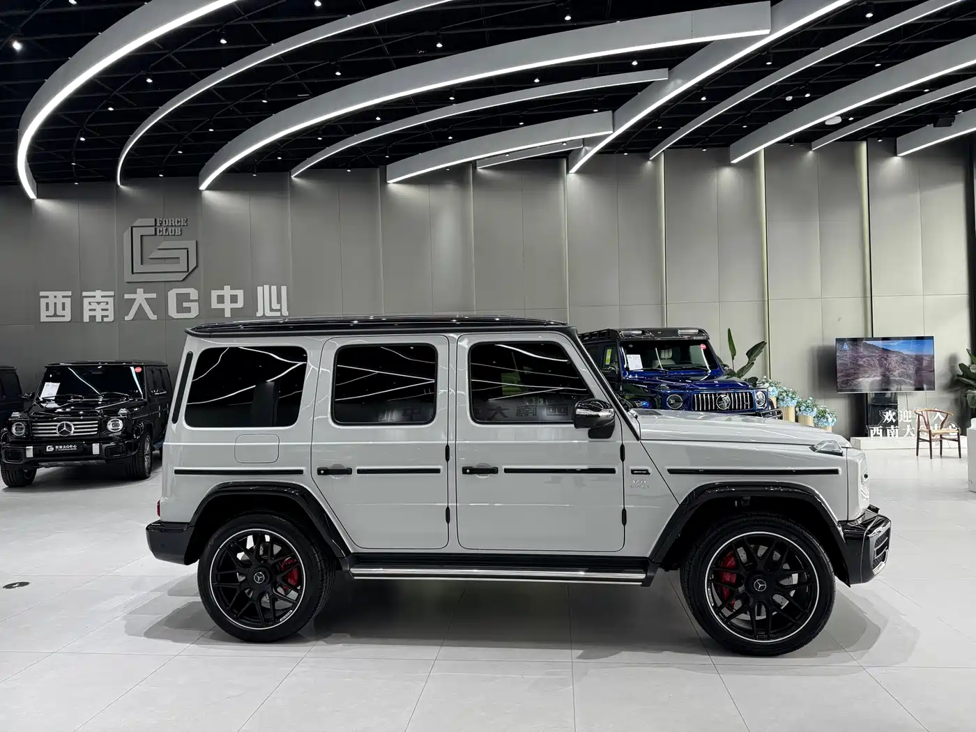 Mercedes-Benz G-Class AMG 2022 AMG G 63 фото 6