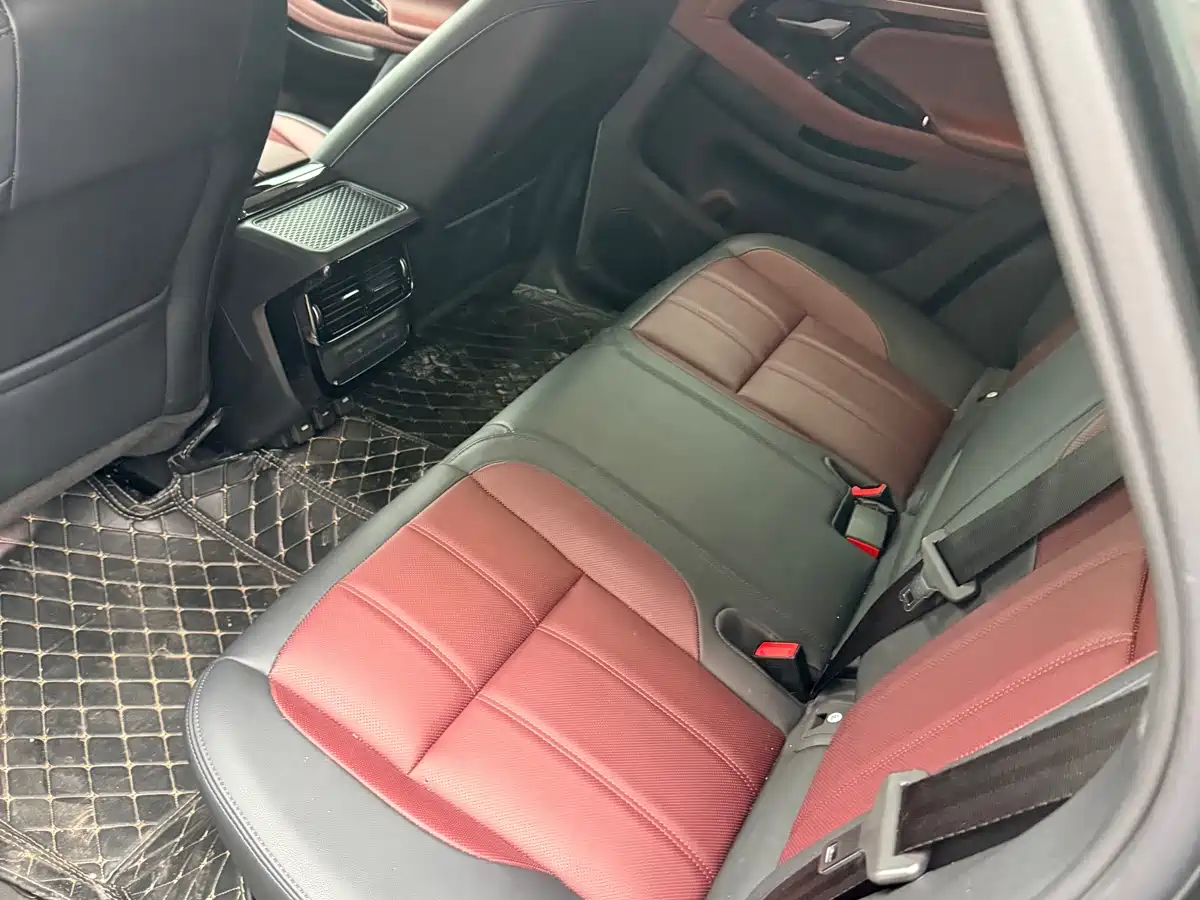 LAND ROVER RANGE ROVER AURORA