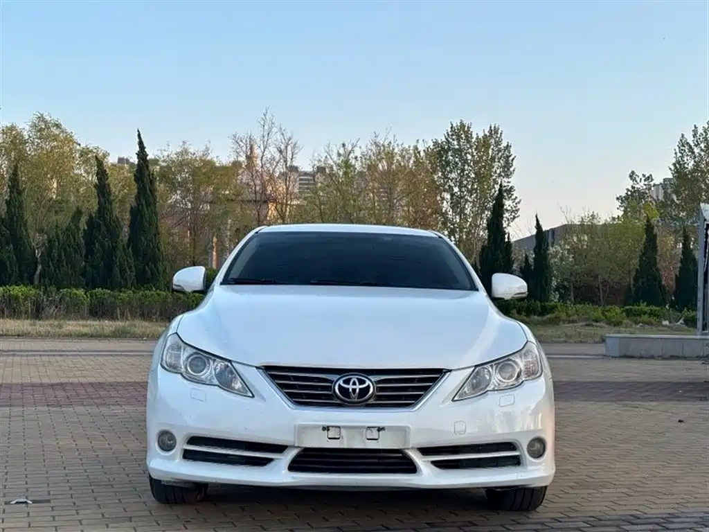Toyota Reiz 2012 2.5V Grace Elite Styling Edition фото 2