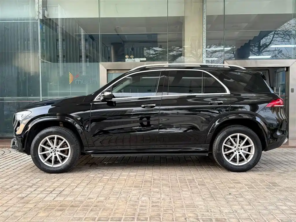 Mercedes-Benz GLE 2020 GLE 350 4MATIC Fashion фото 4