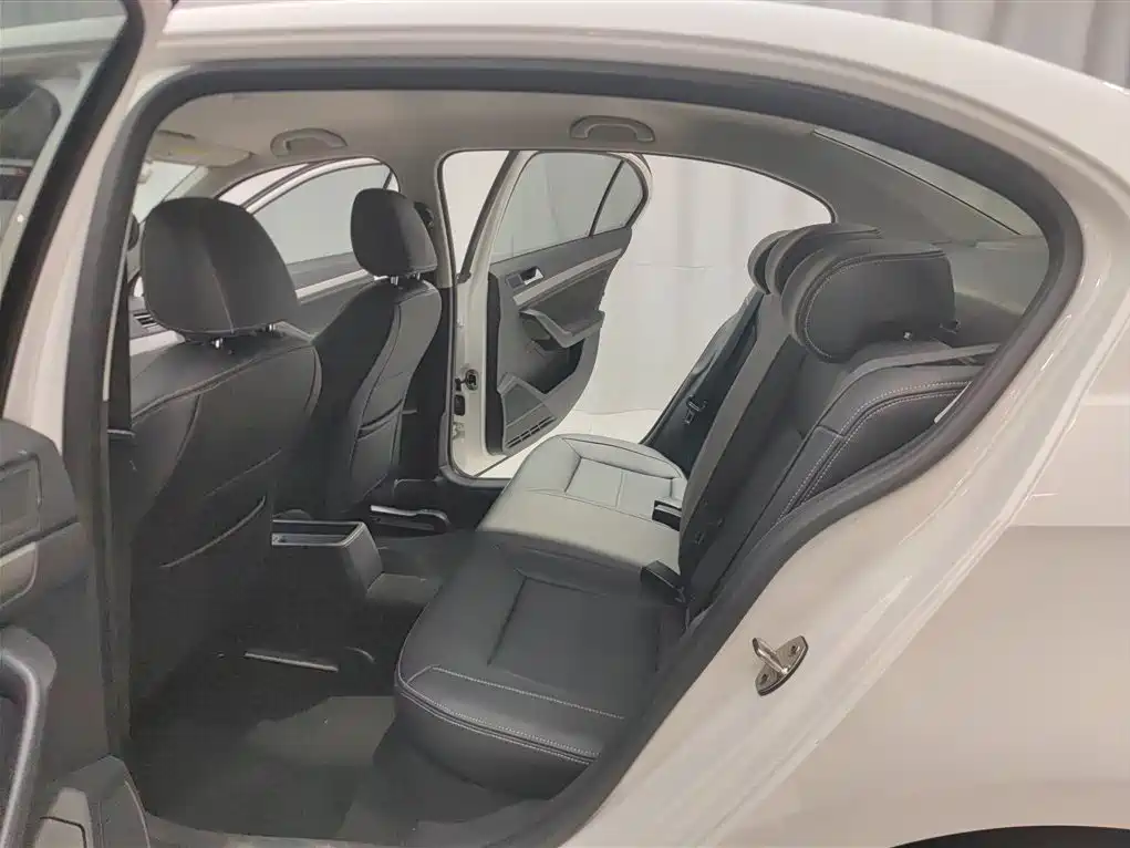 Volkswagen Lavida 2019 Lavida Start 1.5L Auto Trend (China VI) фото 14