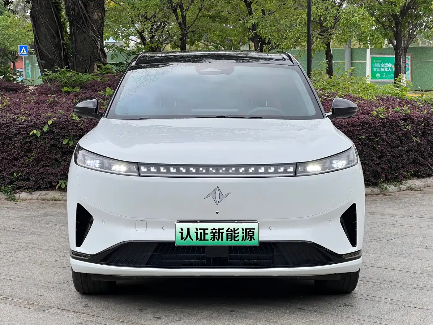 DONGFENG EΠ008
