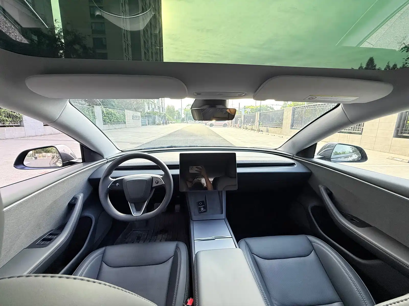 Фото 7 - Tesla Model 3