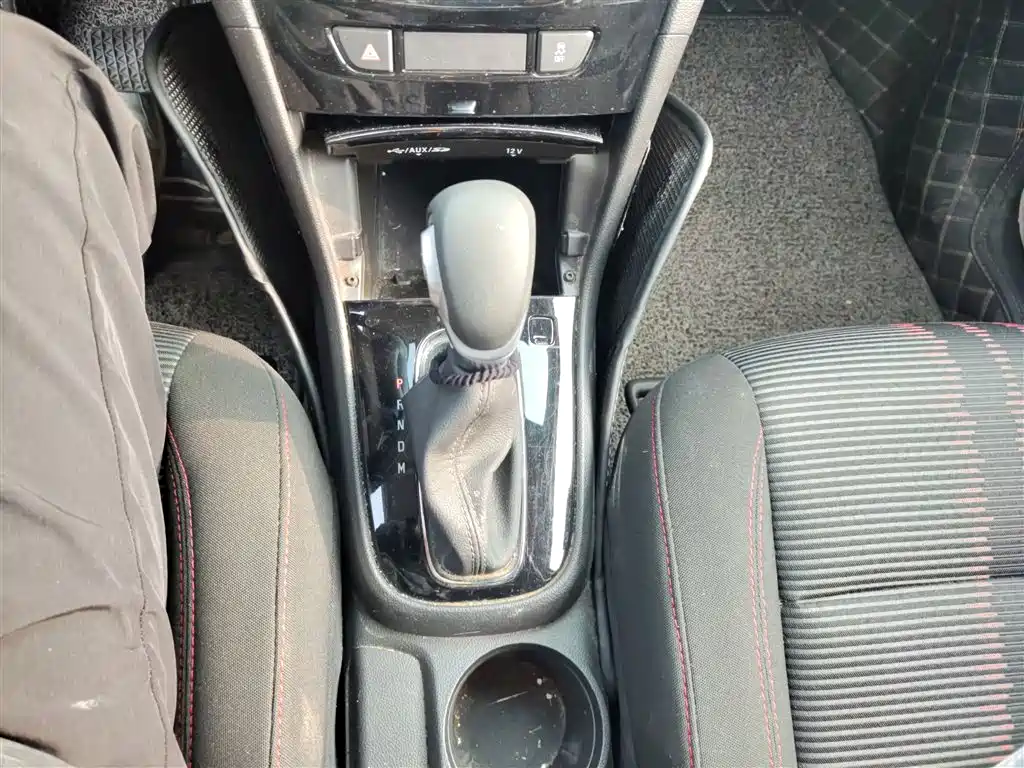 Buick Encore 2018 18T Automatic 2WD Urban Leading фото 7