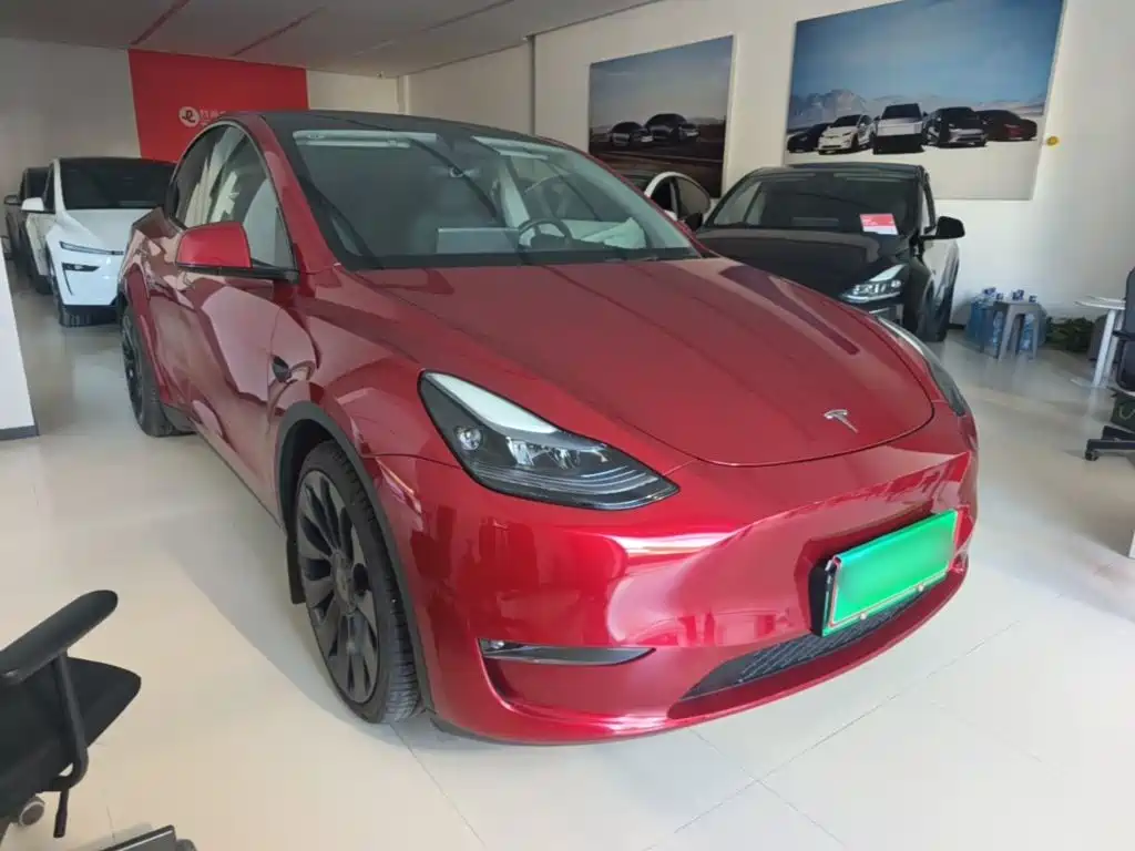 Photo 4 - Tesla Model Y