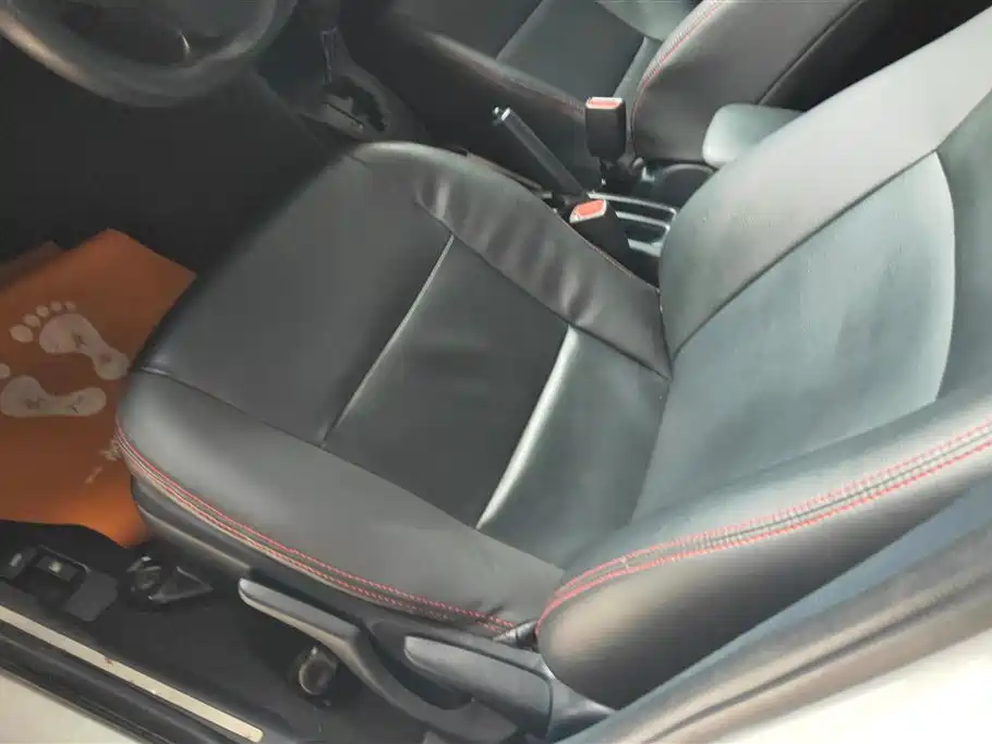 TOYOTA YARIS L TO ENJOY