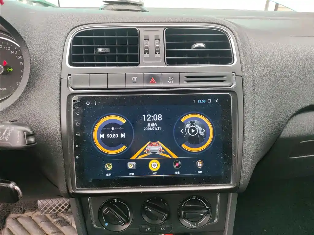 Volkswagen Polo 2014 1.4L Automatic Comfort Edition фото 9