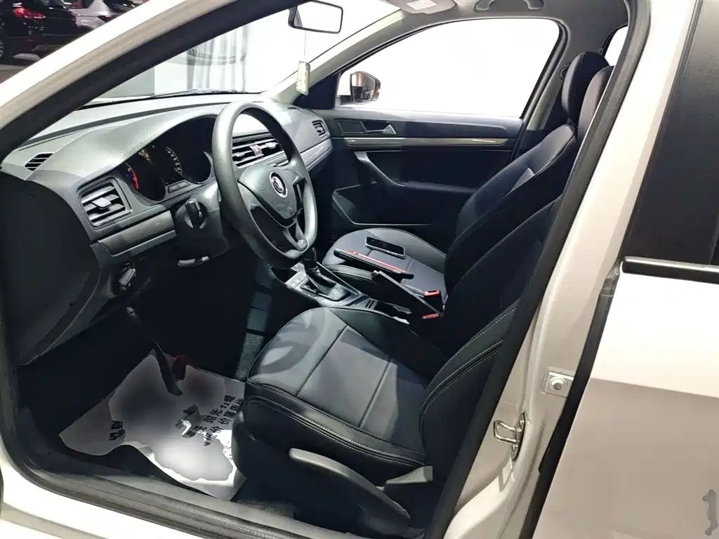 Volkswagen Lavida 2019 Lavida Start 1.5L Auto Trend (China VI) фото 8