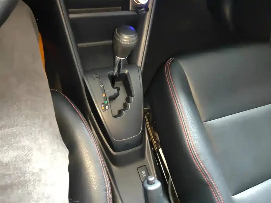 TOYOTA YARIS L TO ENJOY