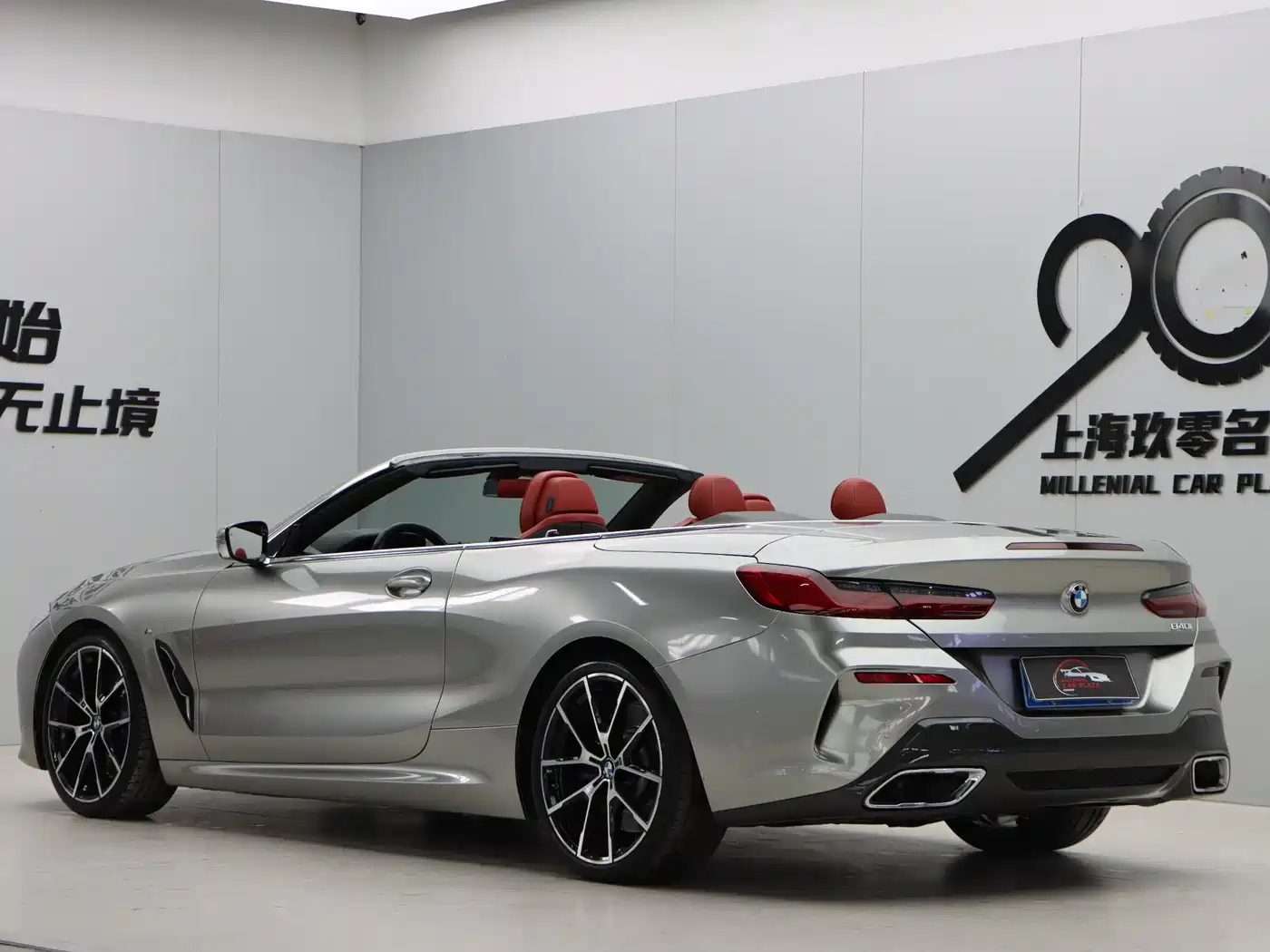 BMW 8 Series 2019 840i Convertible M Sport фото 4