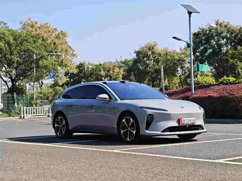 Фото 3 - NIO ET5T
