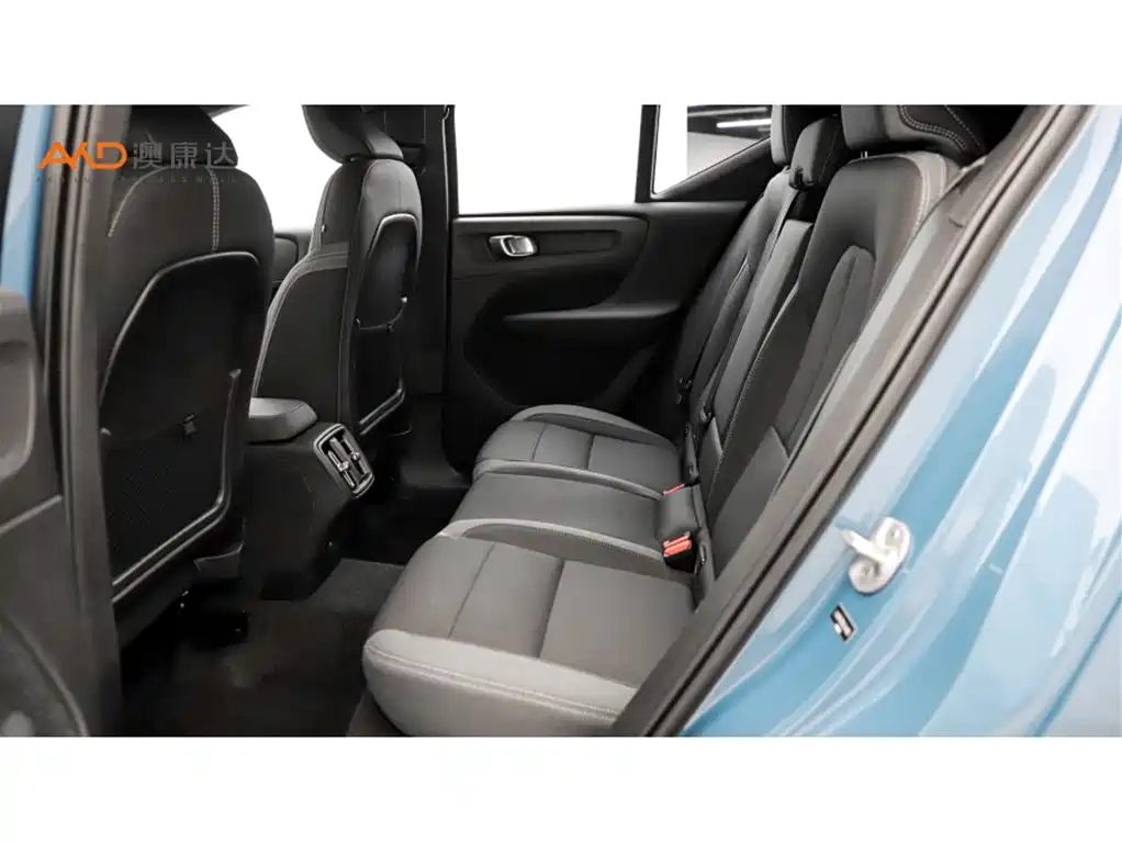 Photo 7 - Volvo XC40
