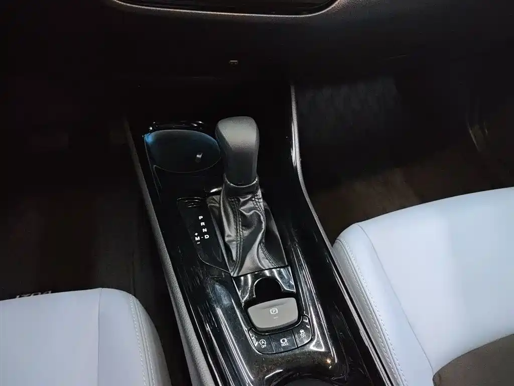 Toyota IZOA 2020 2.0L Yi Xiang CARE фото 14