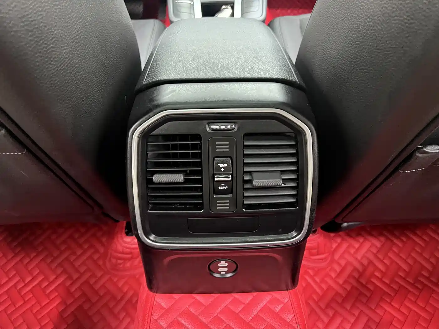 Porsche Macan 2020 Macan 2.0T фото 20
