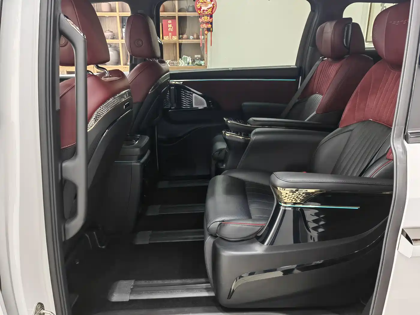 GAC Trumpchi Trumpchi M8 2023 Model Master Series 400T Flagship Edition фото 8