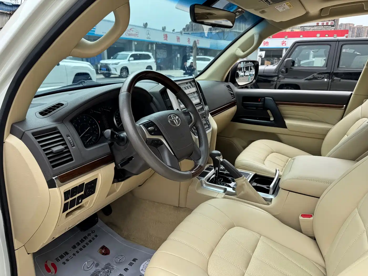 Toyota Land Cruiser (Import) фото 9