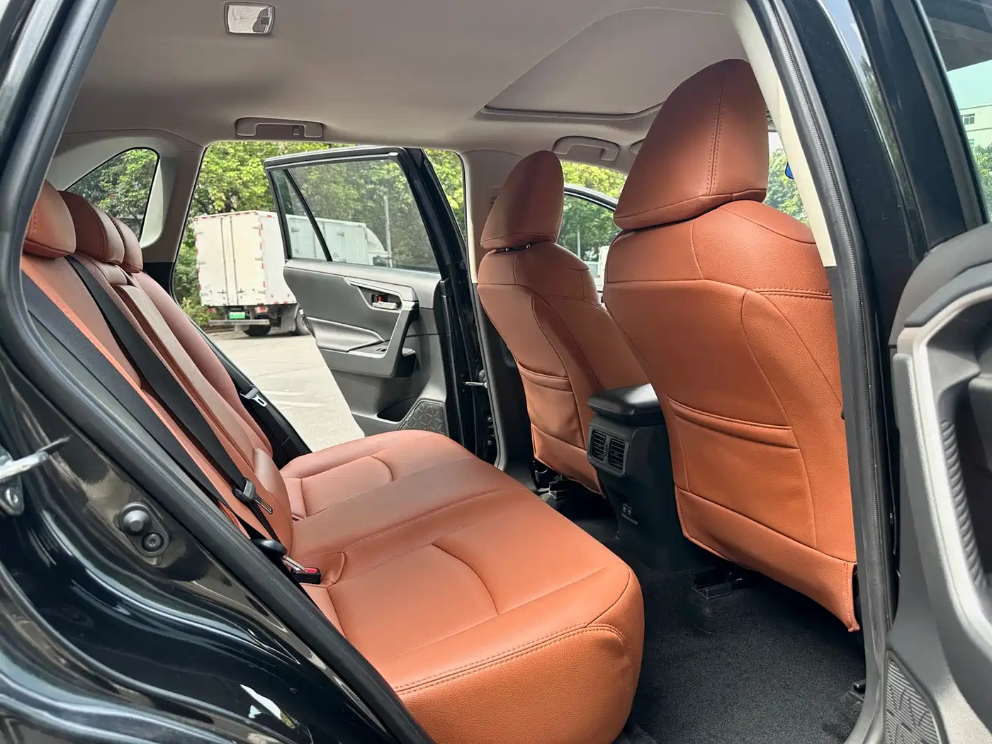 Toyota RAV4 Rongfang 2020 2.0L CVT 2WD Trend Edition фото 9