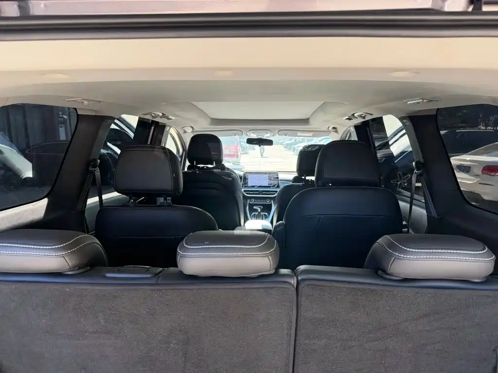 Photo 9 - Maxus Maxus G50