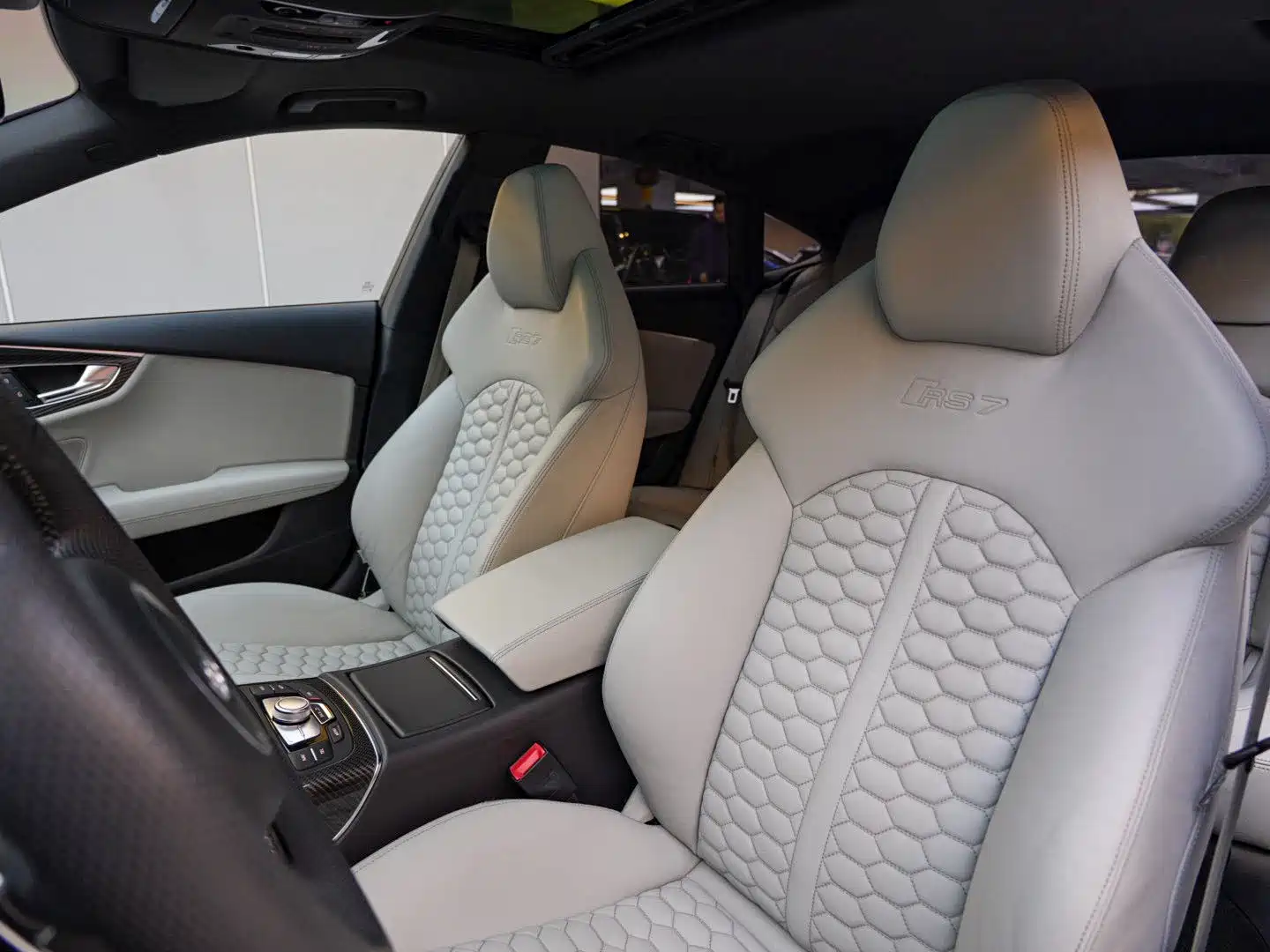 Photo 14 - Audi RS 7