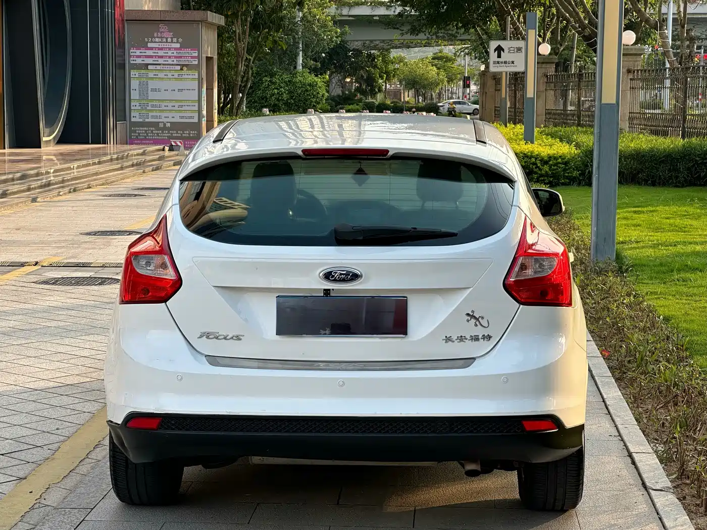 Ford Focus 2012 2012 Hatchback 1.6L Automatic Comfort