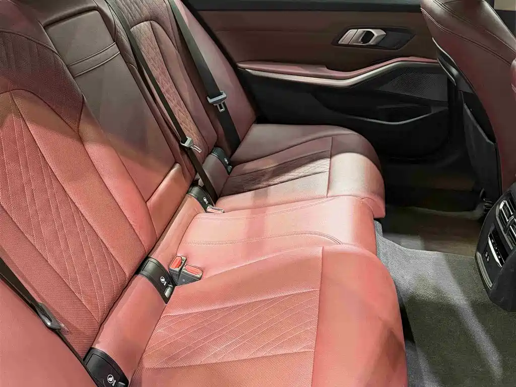 BMW 3 Series 2022 320Li M Sport Package фото 12