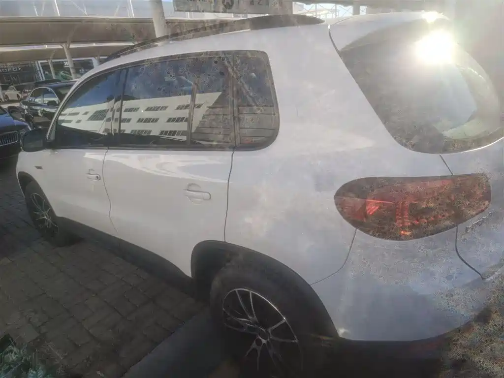 Volkswagen Tiguan 2014 1.8TSI Automatic 2WD 30th Anniversary Edition фото 10