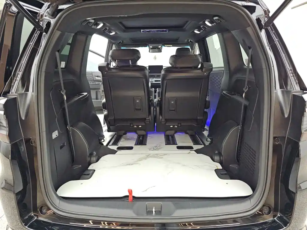 Honda Elysion 2025 2024 2.0L e:HEV Luxury Edition