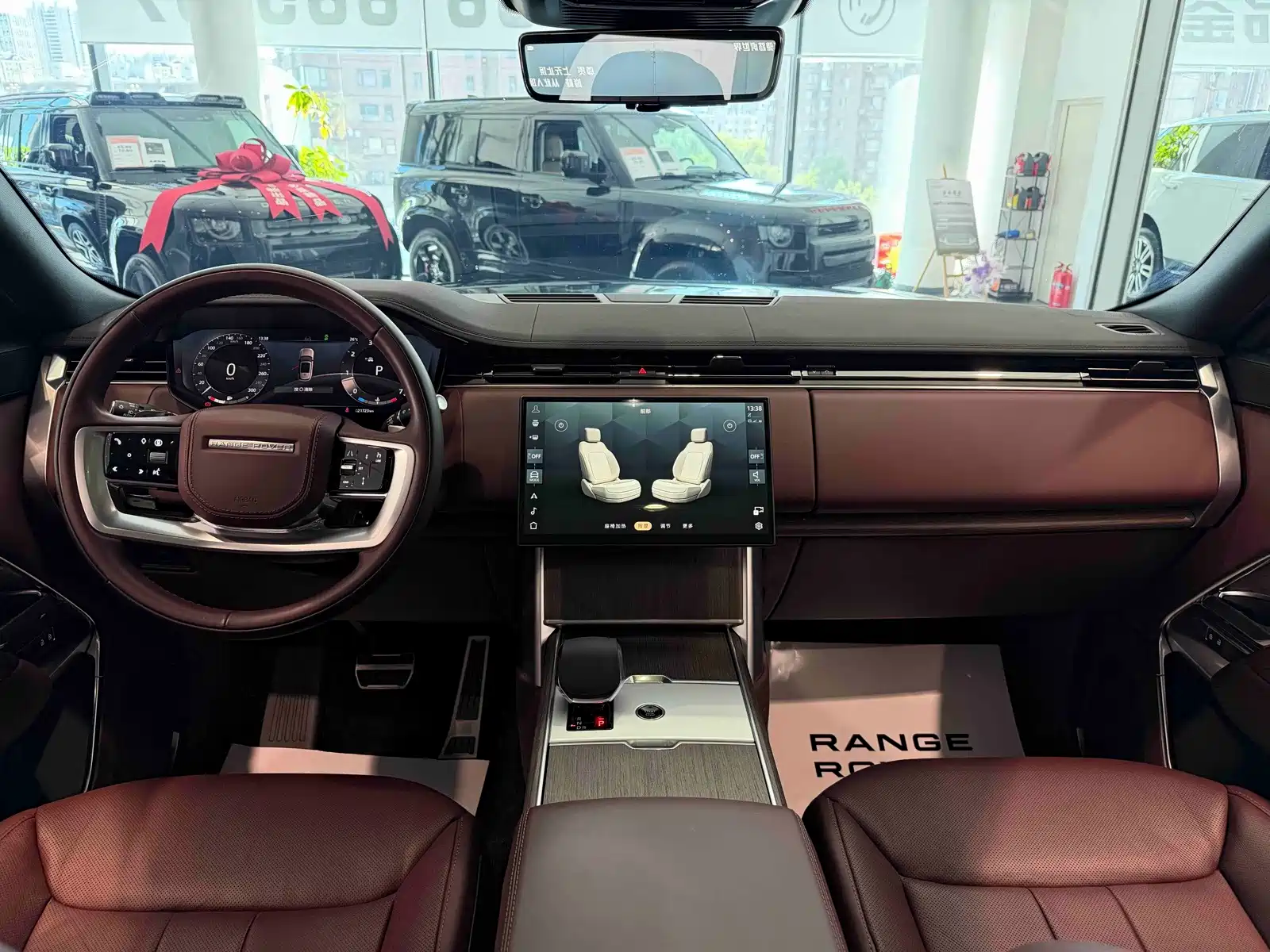 Фото 20 - Land Rover Range Rover