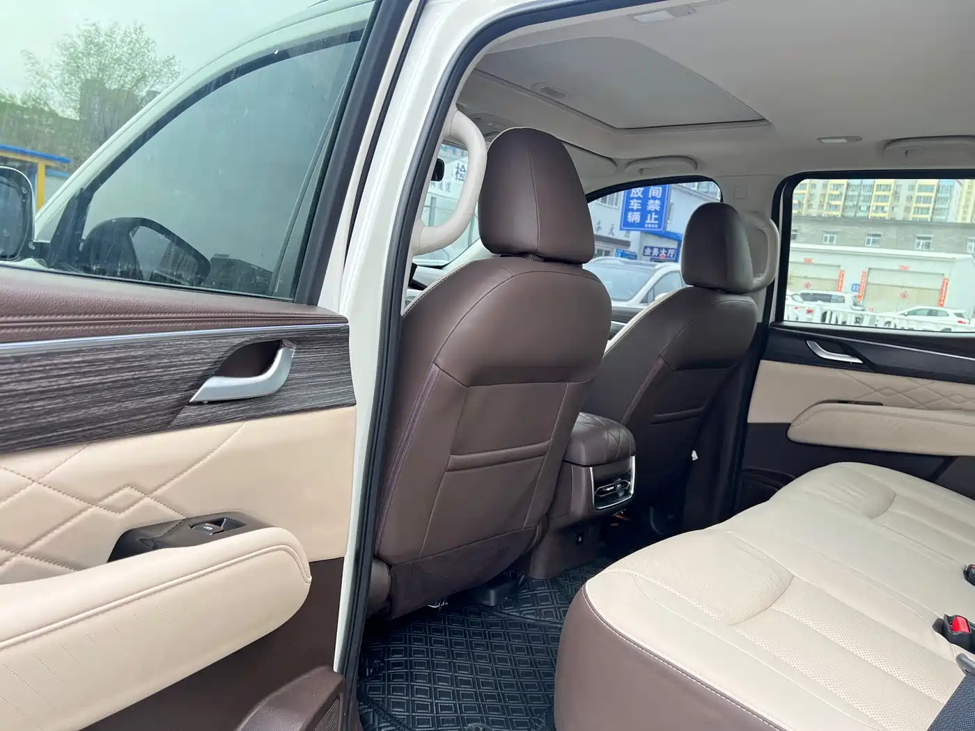 Dongfeng Fengdu Paladin 2023 Model 2.0T 4WD Premium Edition фото 5
