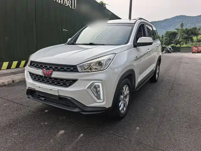 Wuling Motors Wuling Hongguang S3 2018 1.5T Manual Luxury China V