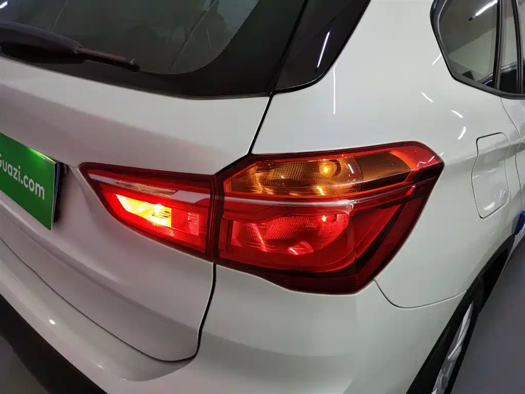 BMW X1 2016 sDrive18Li Fashion Model фото 24