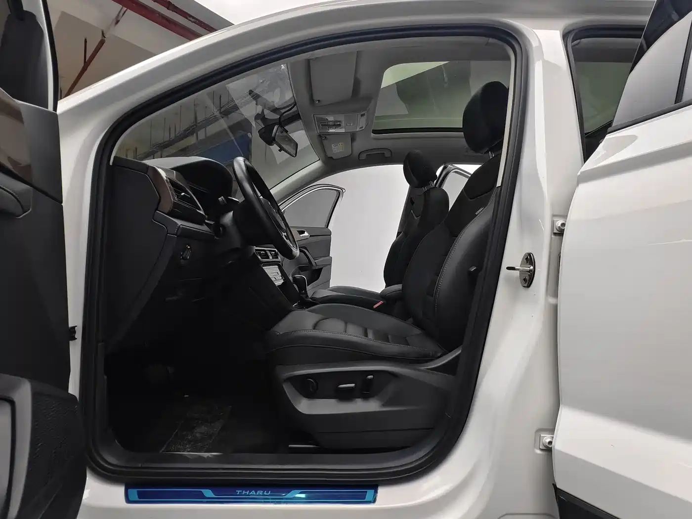 Volkswagen Tharu 2022 280TSI 2WD Comfort фото 8
